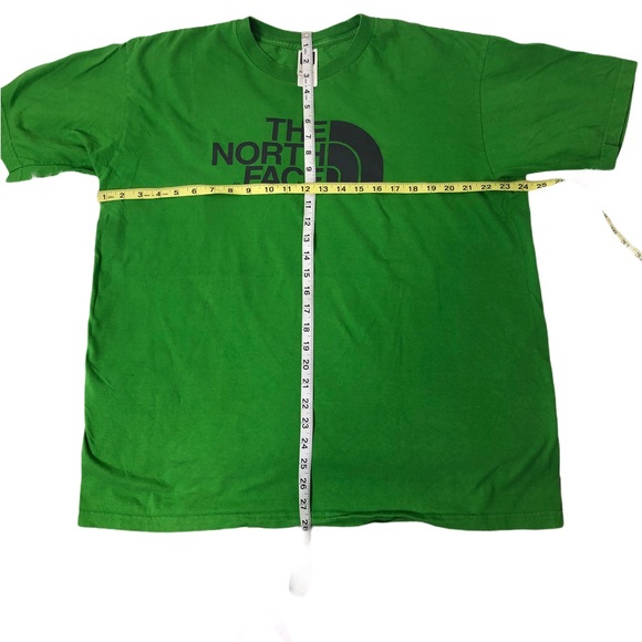 Host pick 🎉The north face t-shirt - Picture 7 of 7
